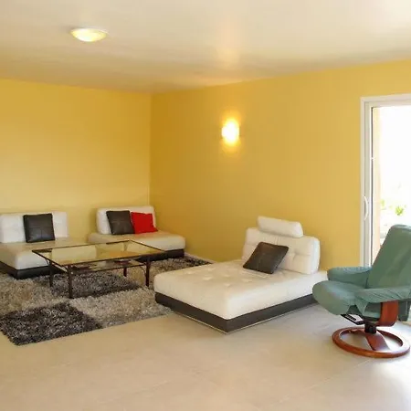 Saint-aygulf Sleeps 10 Pool Air Con Wifi Holiday home